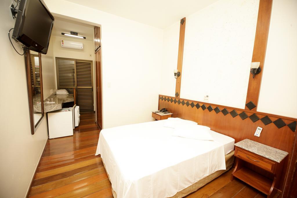 Galatas Central Hotel Patos de Minas Extérieur photo