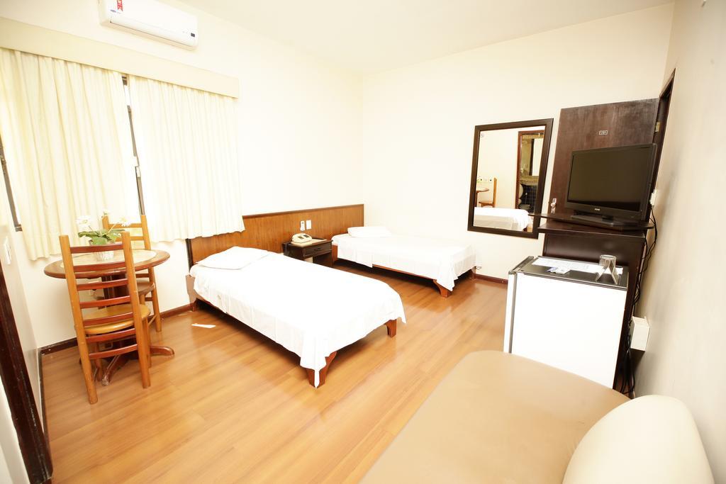 Galatas Central Hotel Patos de Minas Extérieur photo